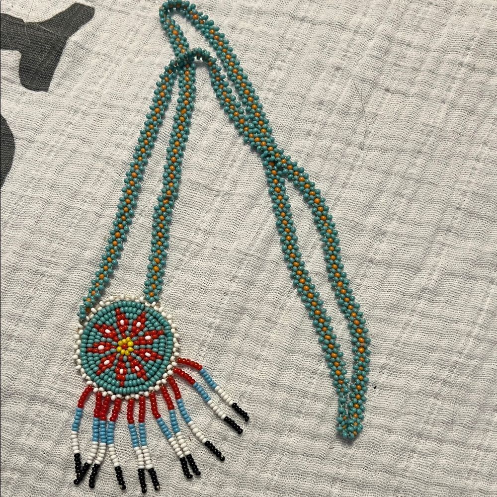 Vintage Native American Beaded Necklace